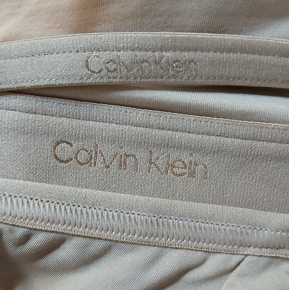 Calvin Klein Lot X 2 Soft Cup Lightly Lined Wireless Beige Bralette Set Sz Large - Picture 3 of 7
